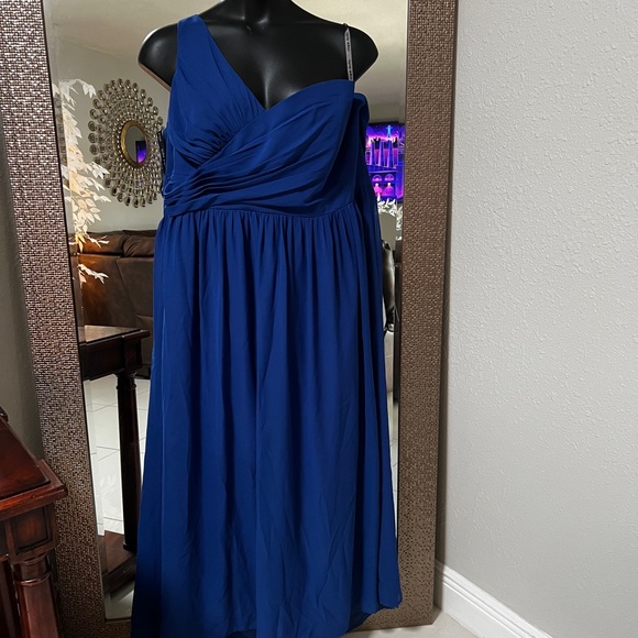 Plus Size Blue Gown - Picture 3 of 7